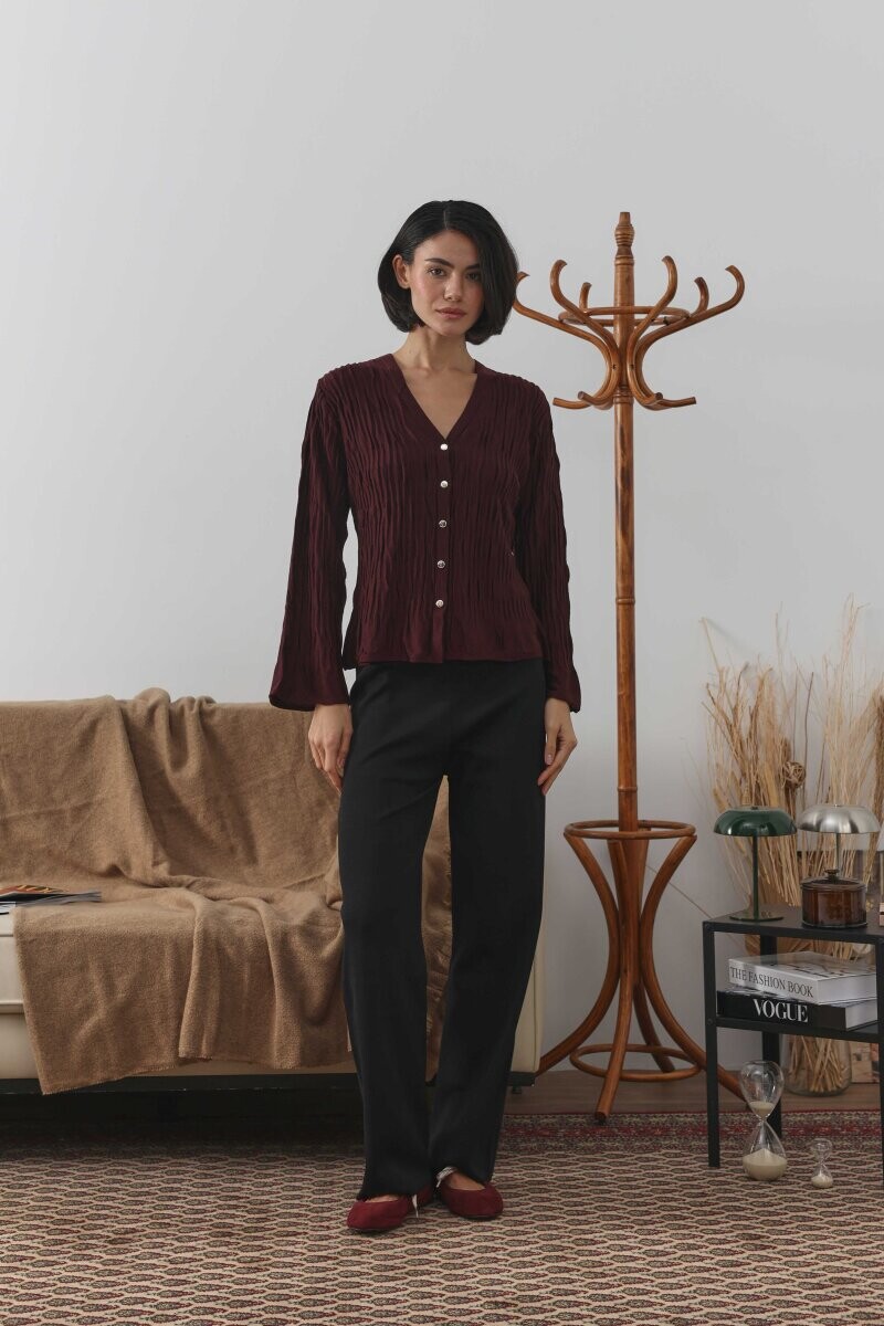 Pileli Viskon Hırka ile Renk Geçişlerini Yumuşat