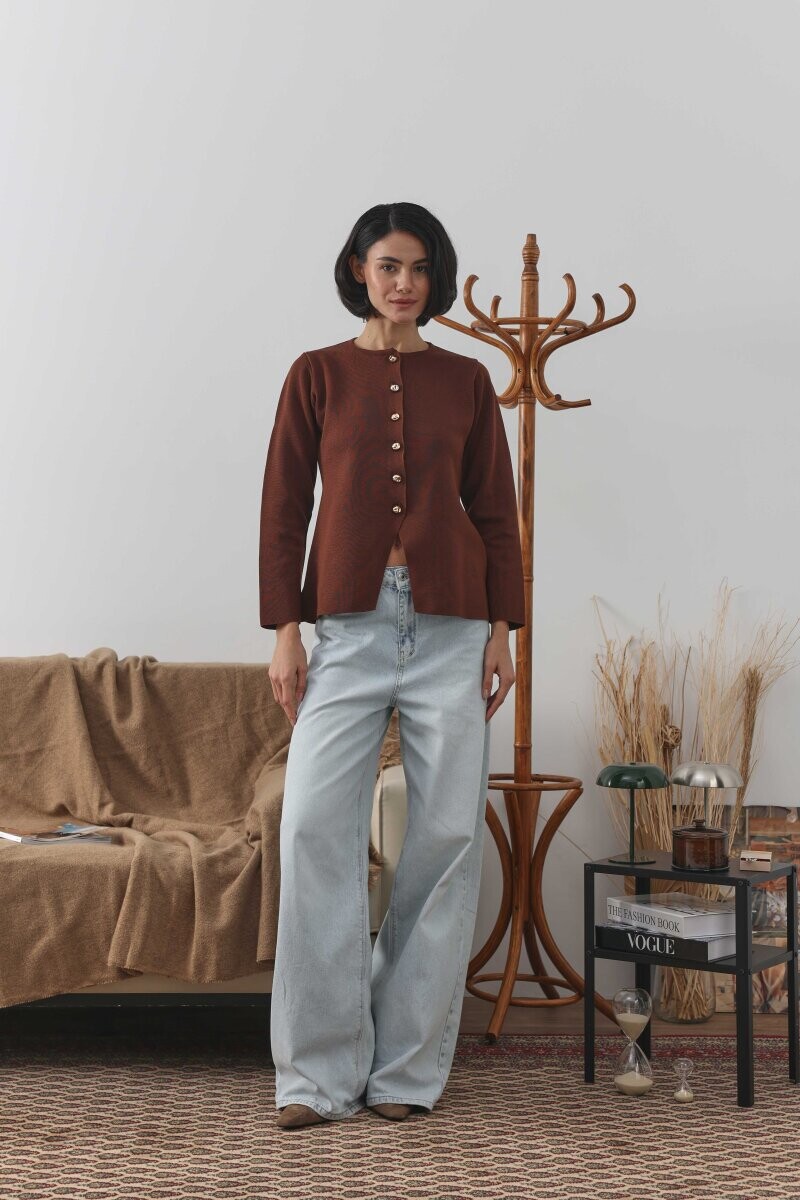 Çelik Örme Hırka ile Günlük Konfor ve Şıklık