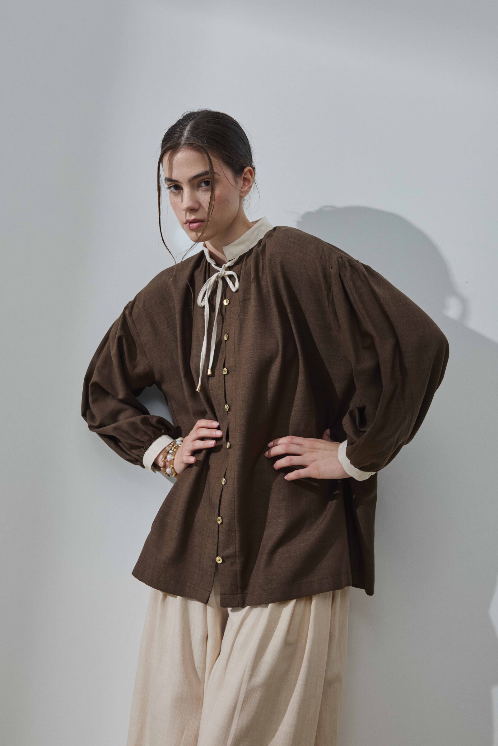 Kahverengi Keten Garnili Gömlek - 2