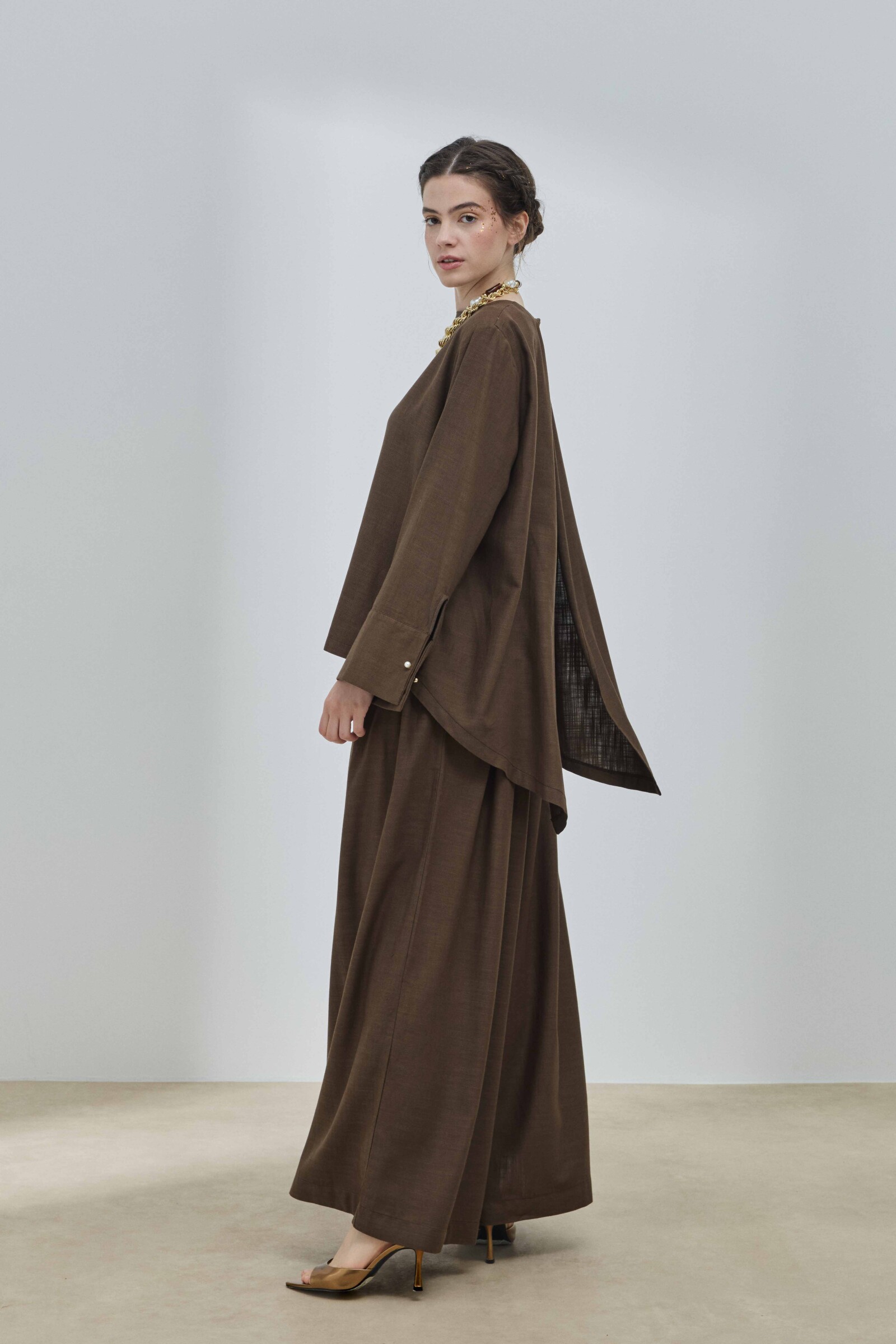 Kahverengi Keten Pelerinli Bluz - 1