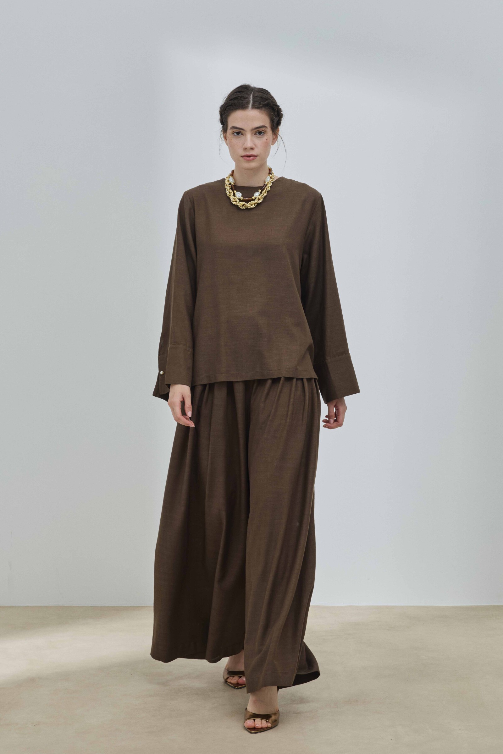 Kahverengi Keten Pelerinli Bluz - 4