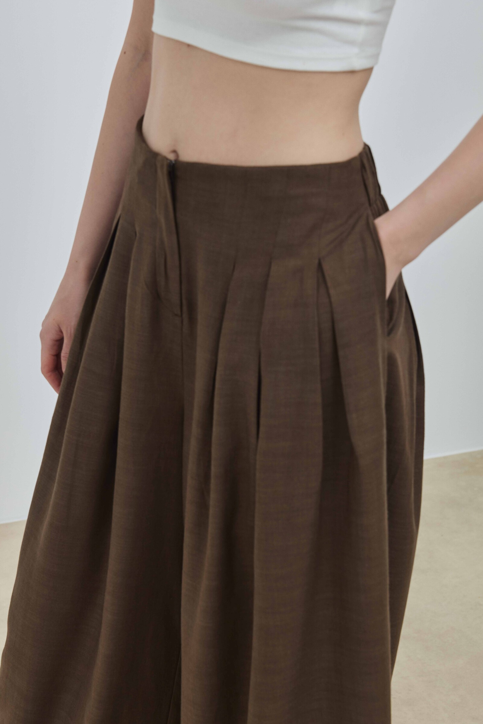 Kahverengi Keten Pileli Etek Pantolon - 4
