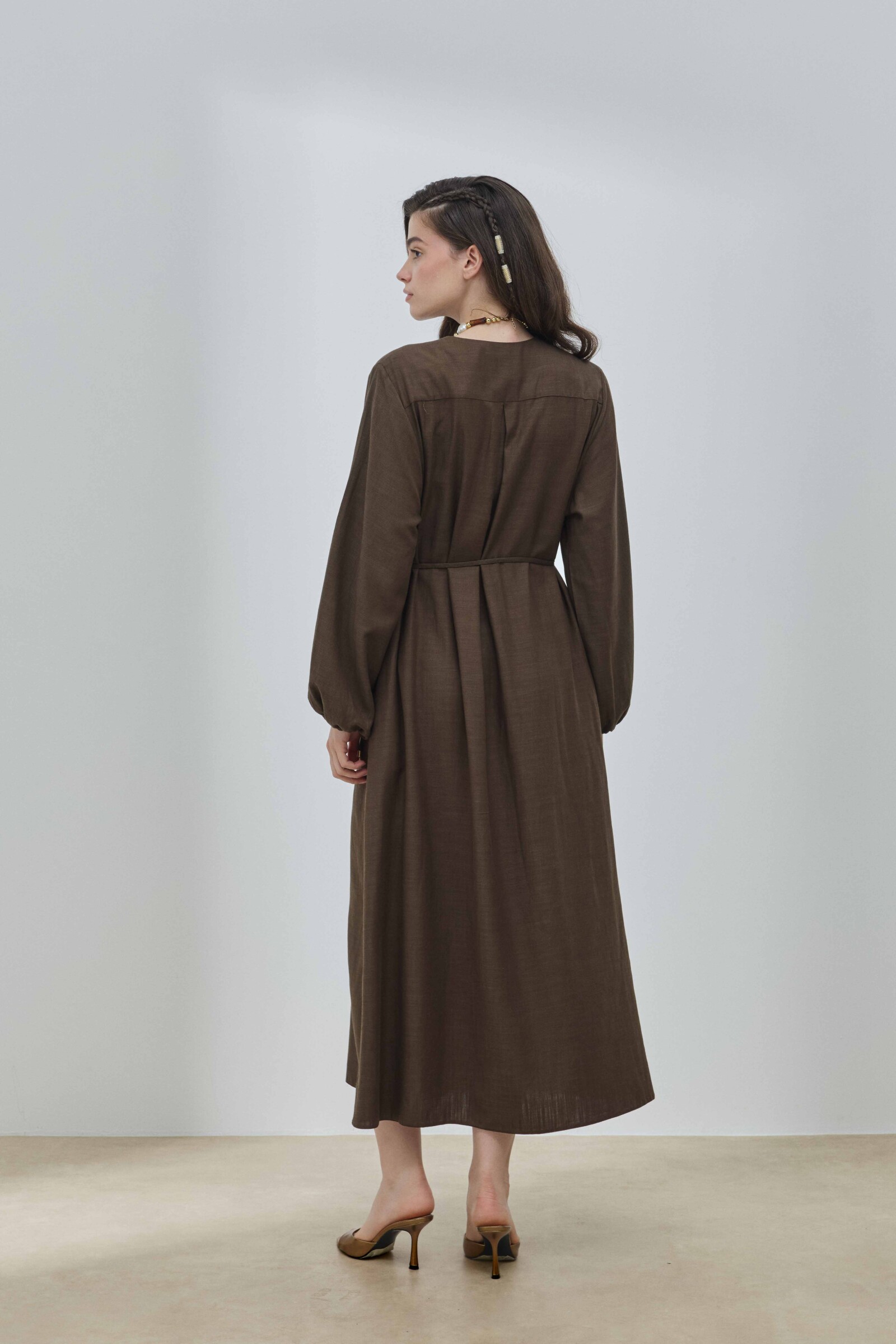 Kahverengi Keten Robalı Elbise - 6