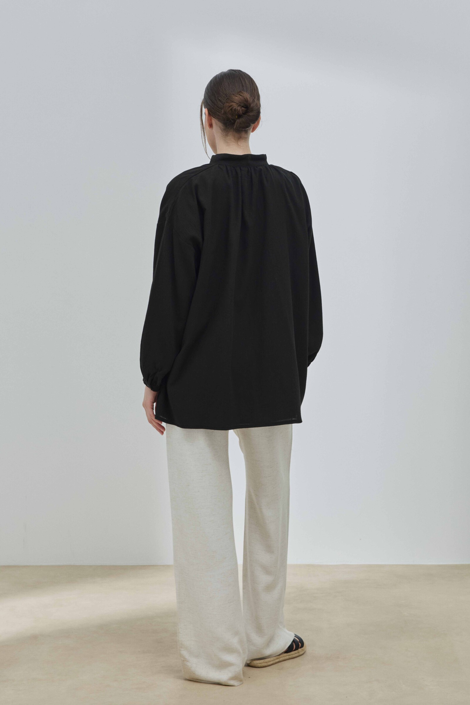 Siyah Şile Bezi Gömlek - 6