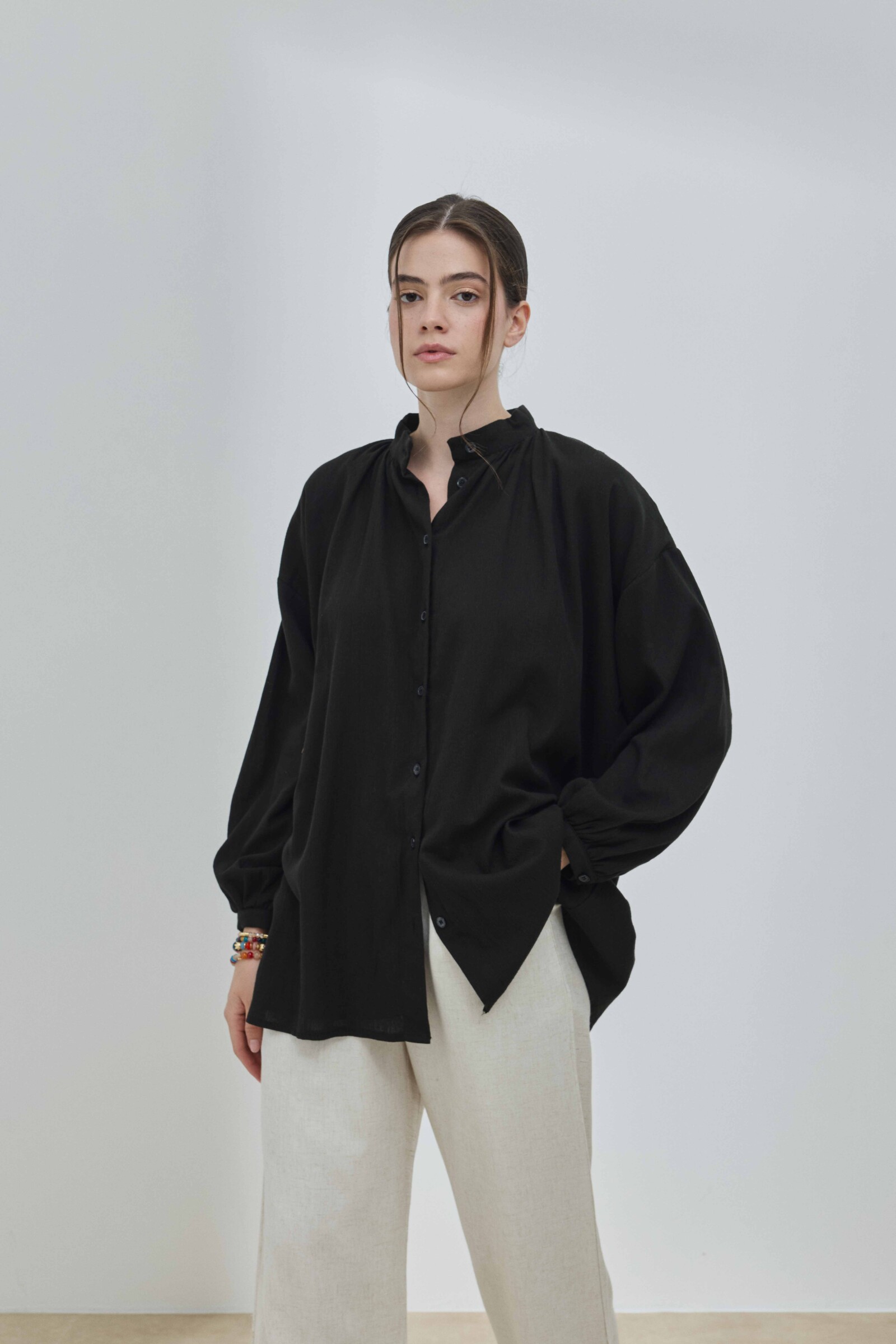 Siyah Şile Bezi Gömlek - 5