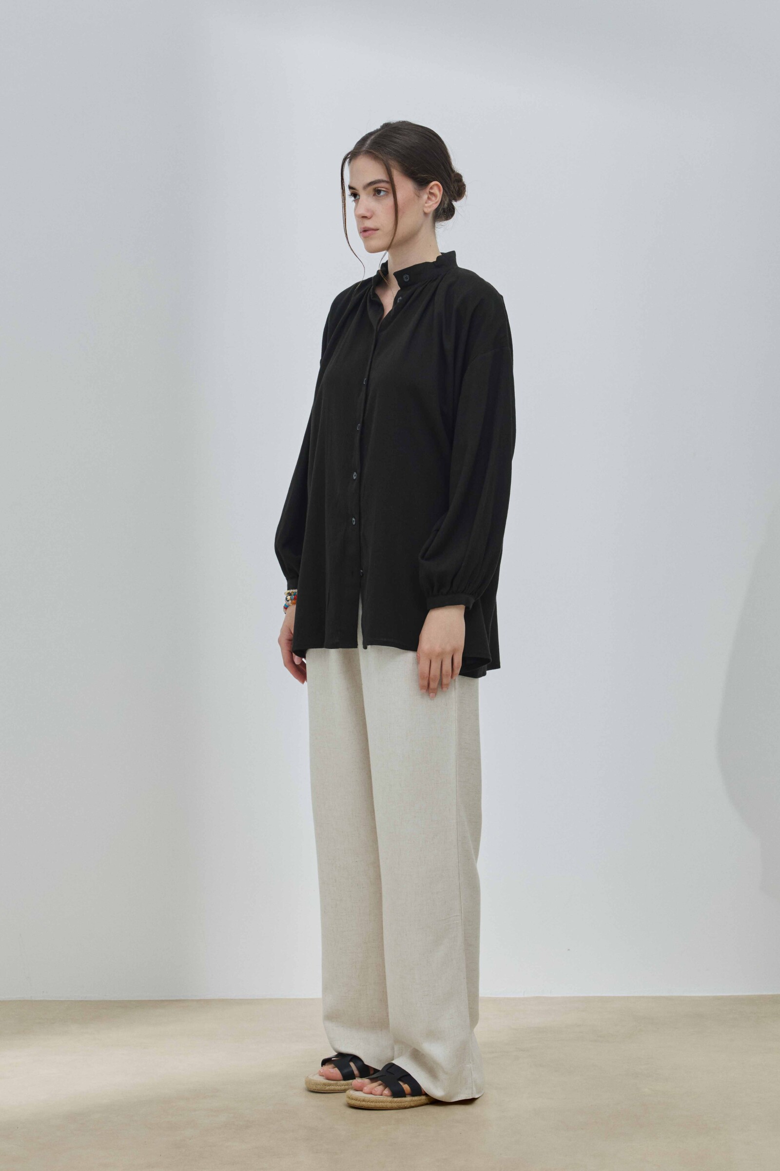 Siyah Şile Bezi Gömlek - 4