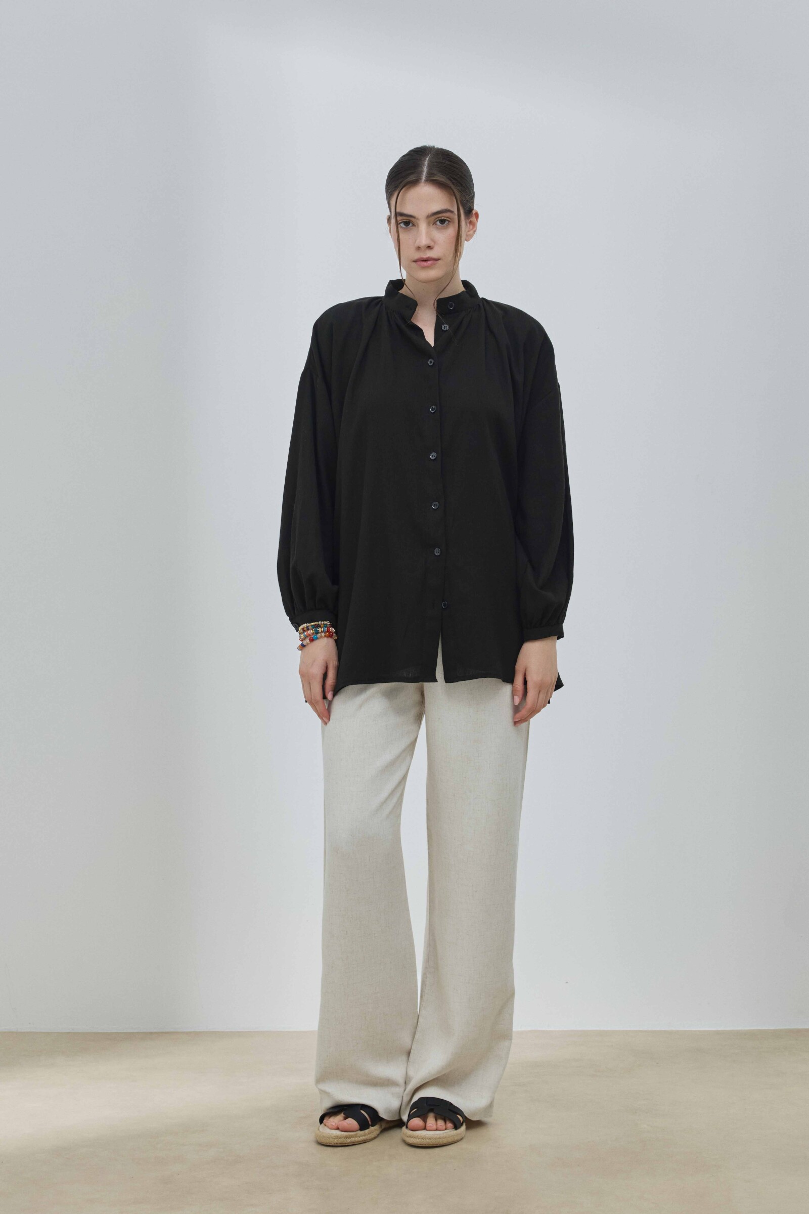 Siyah Şile Bezi Gömlek - 1